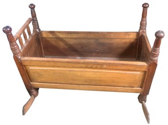 Spectacular Antique Cradle, Early Primitive Raised Panel & Pegged, 36' X 27' X 27.5'H