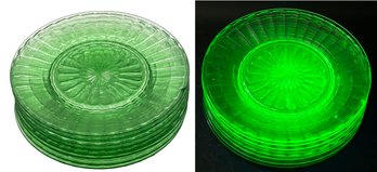 8 Pcs Vintage Anchor Hocking Pillar Optic Green Uranium Glass Luncheon Plates, 8' Diam.