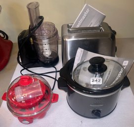 4 Pcs Electric Kitchen Appliances, Toastmaster 2-Slice Toaster & 1-5 Qt Slow Cook & 2 Others