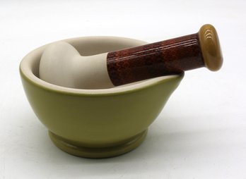 Milton Brook 3 Mortar & Pestle By Wade Ceramics