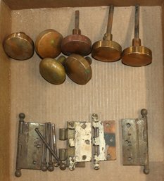 Lot Of 7 Antique Brass Doorknobs And Four Hinges W/pins