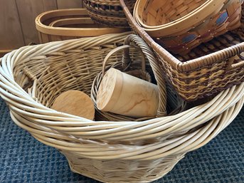 15 Pcs Woven Basket Lot, Varying Types & Sizes