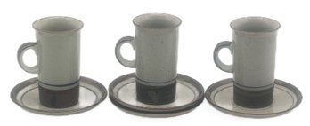 7 Pcs Stoneware Chocolate Mugs (3 Pcs) And Saucers (4 Pcs)
