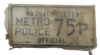 2 Pcs (Pair) Original Mint Condition (Uninstalled) Massachusetts Official Metro Police License Plates 75P