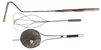 3 Pcs Vintage Campfire Popcorn Roaster, Weed Wacker And Carpet Rub Beater, Longest 40.5'