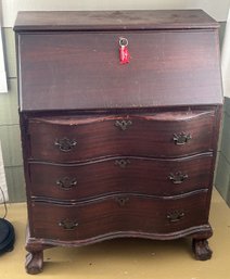 Vintage Chippendale Style Serpentine Drop Front Desk W/3 Drawers And Gallery, 30.5' X 16' X39.5'H