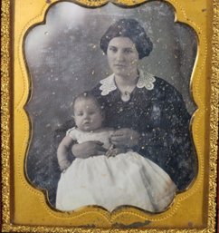 Wood Frame Daguerreotype Case With Sixth Plate Daguerreotype Of Mother & Baby - Identified