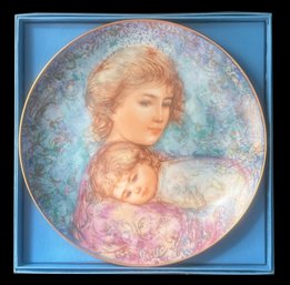 1984 Edna Hibel Ltd Ed No. 7467E The Mother's Day Plate By Knowles Collector's Plate, 8.5' Diam.