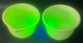 2 Pcs Vintage Hamilton Beach White & Canary Pale Yellow Uranium Glass Mixer Bowls, 6.75' Diam X 5'H