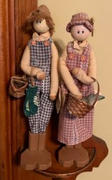 2 Pcs Pair Country Primitive Stick Figure Couple With Painted Wooden Heads In Gingham Clothing - 3 X 9' H