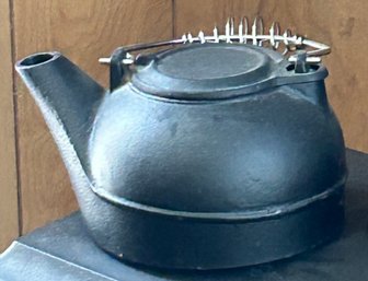 Black Cast Iron Water Kettle And Humidifier - 7.5 X 9.5 X 6' H