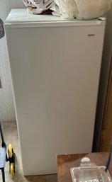 Upright Kenmore Freezer, Working Condition! - 21 X 23.5 X 46' H