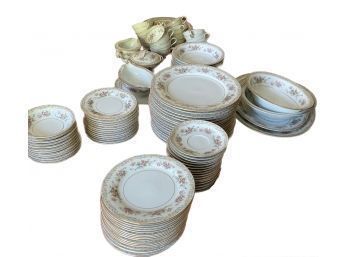 Large Service Of Noritake Somerset China - 16 Plates