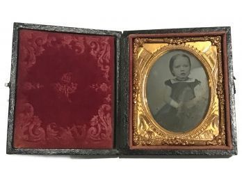 Small Antique Daguerreotype Of Child In Fabulous Case