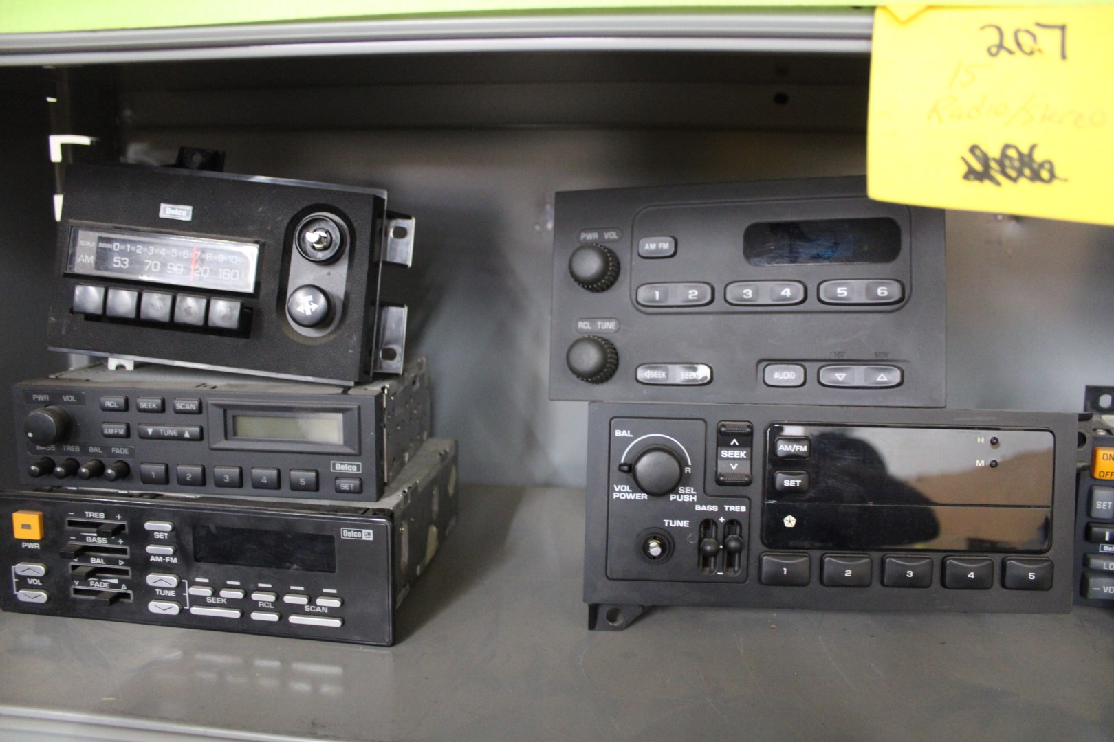 thumbnail interactive-video image 1 of GM Genuine Parts Radio Speaker Amplifier - OEM Replacement 84813310 1 of 11