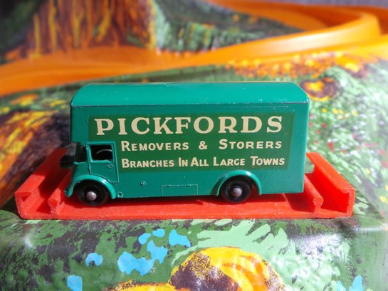 Lesney - 1960's Vintage #46  -Pickford Removal Van - Rear Door Opens