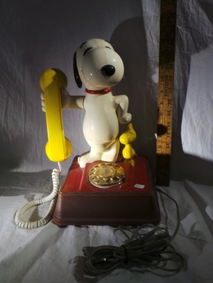 Vintage 1967 - THE SNOOPY & WOODSTOCK Rotary Dial Phone - Works -American Telecommunications Corporation