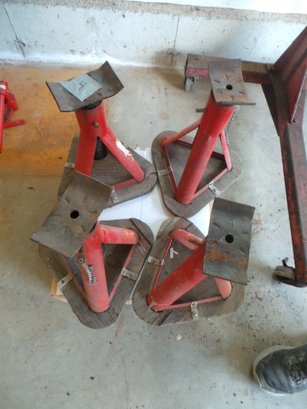 Lot # 4  --4 Matching Jack Stands-- See Pics