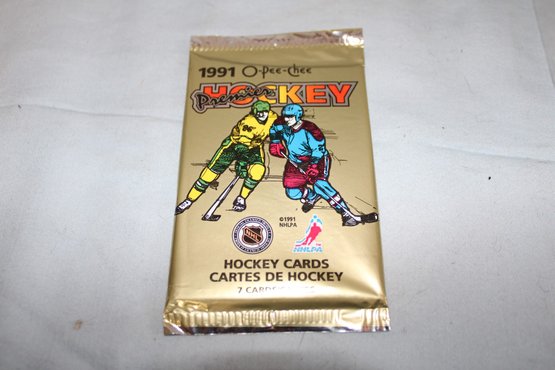 1991  NHLPA   O-Pee-Chee * Premier Hockey*  1 Unopened Pack,  7 Cards