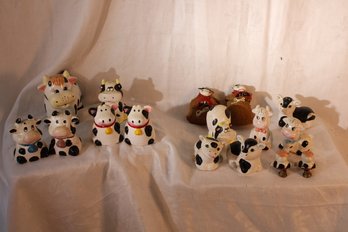 Porcelain, China, Ceramic Figurines Cow Theme