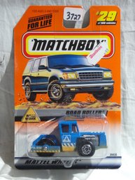 Matchbox 1998 -  Mattel Wheels #29 -Road Work - Road Roller In Original Wrapper  Series 6