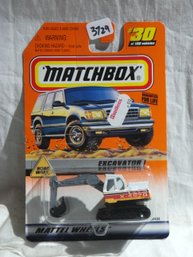 Matchbox 1998 -  Mattel Wheels #30 -Road Work - Excavator  In Original Wrapper  Series 6