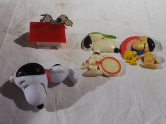 2 Collectible Vintage Snoopy Magnets & 1 Snoopy Fishing Bobber And One Pencil Sharpener !!!!!!