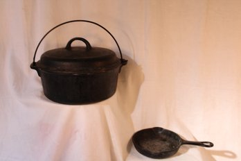 Lot Of 3 Pieces Cast Iron Pot & Lid/ Frying Pan