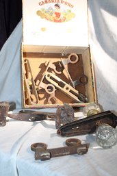 Vintage/ Antique  Glass Door Knobs  And Hinge, Handle Etc Door Parts In A Canaria D'oro Cigar Box !