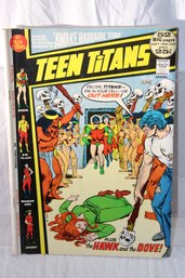 Comics - DC Comics - Teen Titans -25c - No.39 - Awake Barbaric Titan