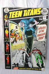Comics - DC Comics - Teen Titans -25c - No.35 - Intruder Of The Forbidden Crypt