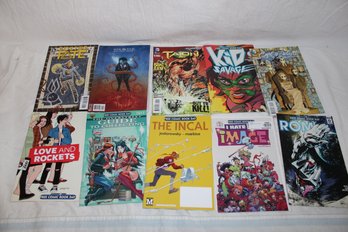 Comics -  Lot Of 10 Miscellaneous Comics - See Pics For Content - Talon , Kid Savage, Love & Rockets