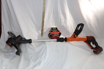 Black & Decker Easy Feed Weed Wacker 20 V With Battery But No Charger, Appears To Be Minimally Used.