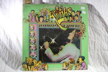 Vinyl - The Kinks - Everybody's In Show Biz  Record Good, Cover Good