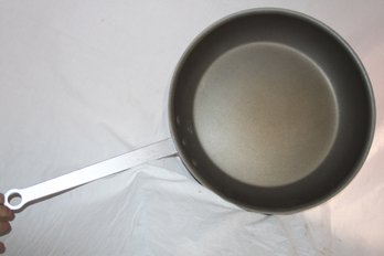 14' Frying Pan, Vollrath, Aluminum , Dual Layer Ceramic Reinforced Coating NSF Approved,  NEW 90$