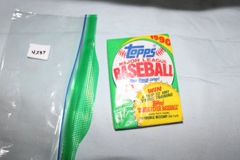 1990 -Topps Major League  Baseball  Cards -1 Unopened Wax 16 Card Pack - *The REAL One*