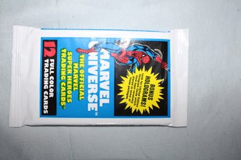 1990 - MARVEL UNIVERSE  - Super Heroes Full Color Trading Cards, 1 Unopened Pack, 12 Cards, Random Holograms