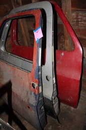 Lot467 - 3 GM 73-87 Truck Doors See Pics