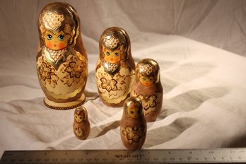 Russian Matryoshka Dolls/Nesting Dolls-set Of 5-made In Russia-numbered-vintage- Gilted-very Fine Handpainting