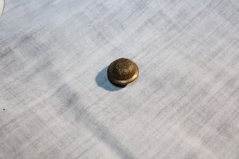 1 Boamed Brass, Possibly RAOC, Royal Army Ordance Corp Button, Etched Symbol