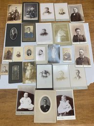 VINTAGE LOT OF PHOTOS