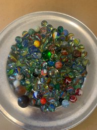 LOT OF OVER 2 POUNDS OF VINTAGE MARBLES