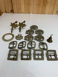 BRASS LOT OF 18 BUCKLES ECT