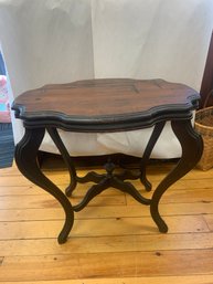 VINTAGE OVAL TABLE