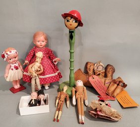 LOT OF MISCELLANEOUS  SMALL VINTAGE DOLLS