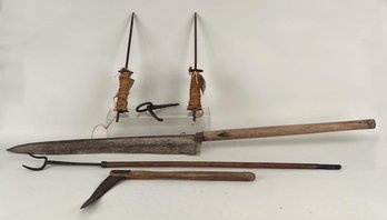Group Thatchers & Other Rustic Tools