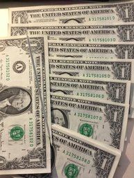 1977 25 Consecutive One Dollar Bills, 2nd Bill In Series Is A Misprint