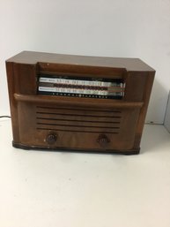 Vintage GE Radio Untested