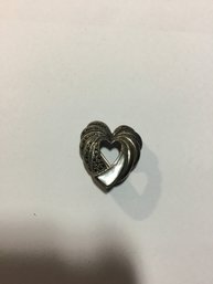 Small Vintage Heart Pin