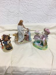 Lot Of 3 Figurines